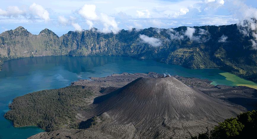 Trek au Mont  Rinjani   Lombok en Indon sie 